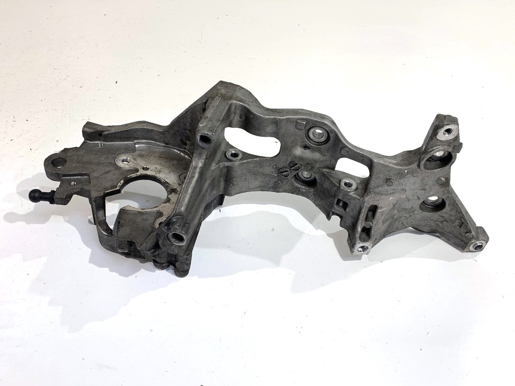 [STARK-859547] Soporte de alternador Skoda Superb III (3V3)