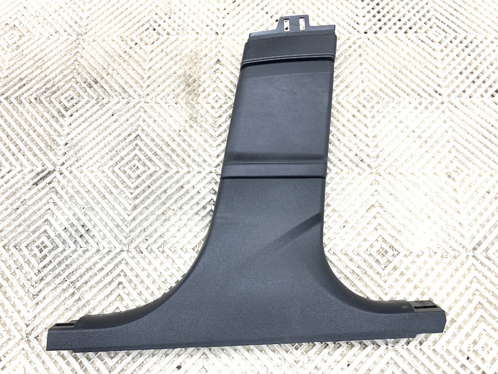 [STARK-731937] Moldura de pilar derecho BMW 6 Gran Coupe (F06)