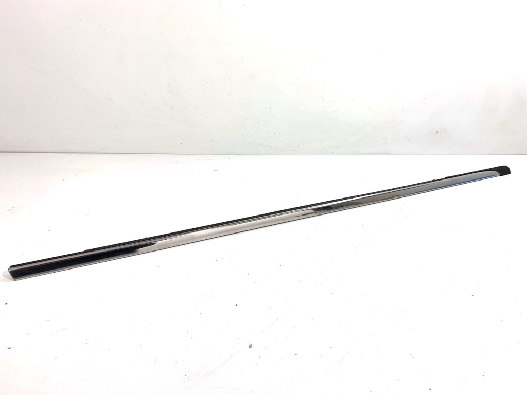 [STARK-784532] Moldura de puerta delantera derecha Citroen C5 III Break