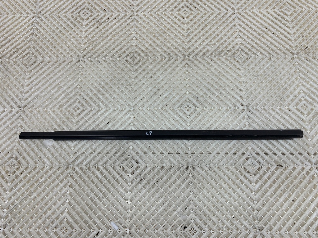 [STARK-800515] Moldura de puerta delantera izquierda Renault Grand Scénic IV