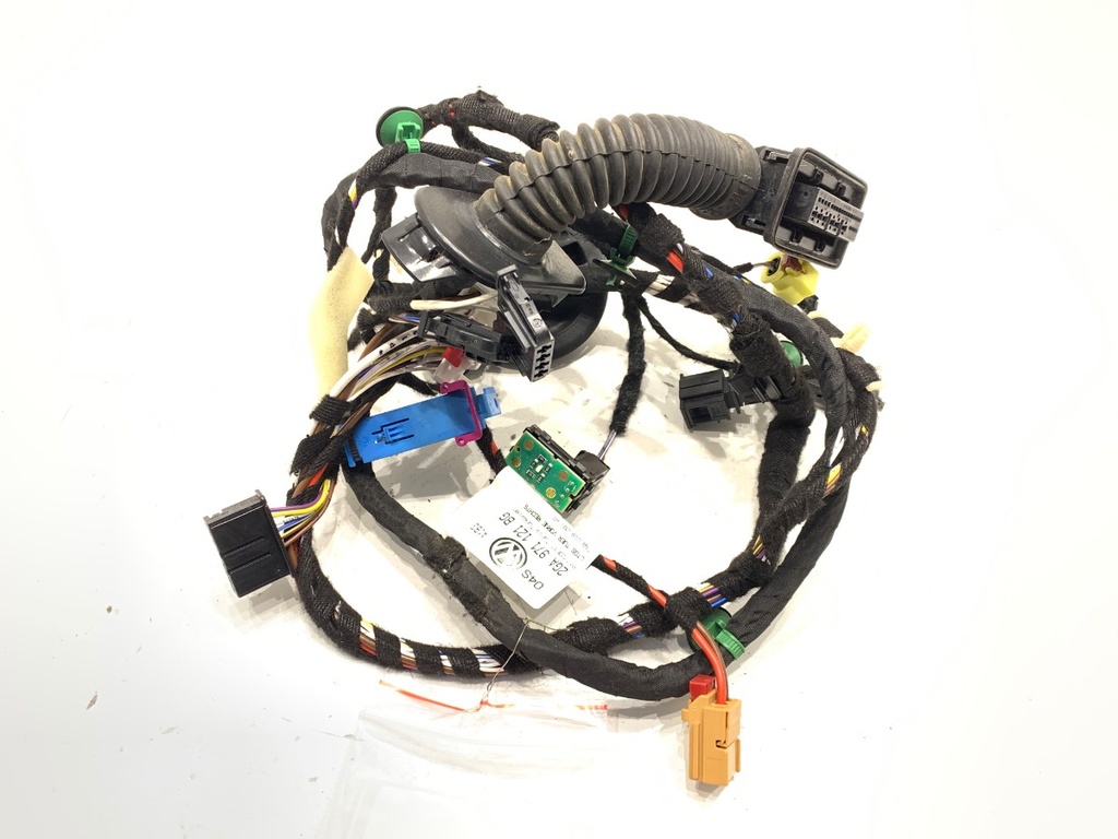 [STARK-807631] Instalación eléctrica puerta delantera derecha VW T-Roc