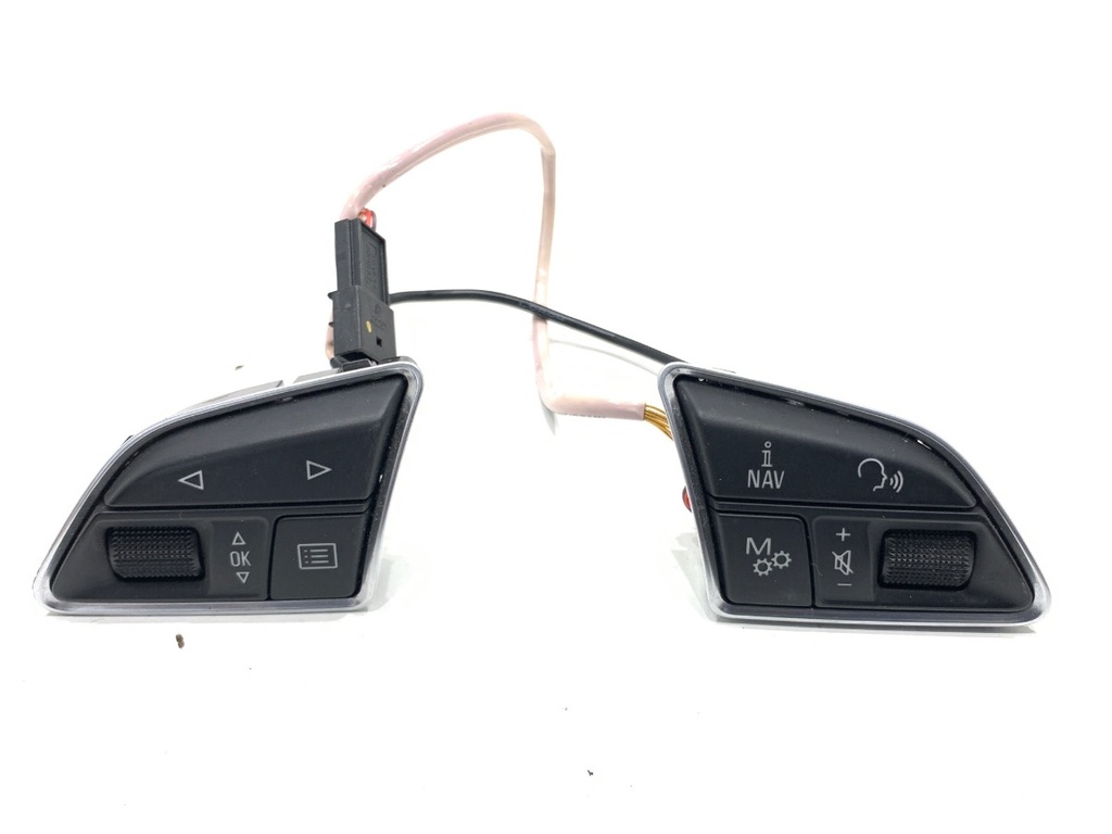 [STARK-882795] Interruptores de volante AUDI A8 D4 (4H2, 4H8, 4HC, 4HL) 2009-2018