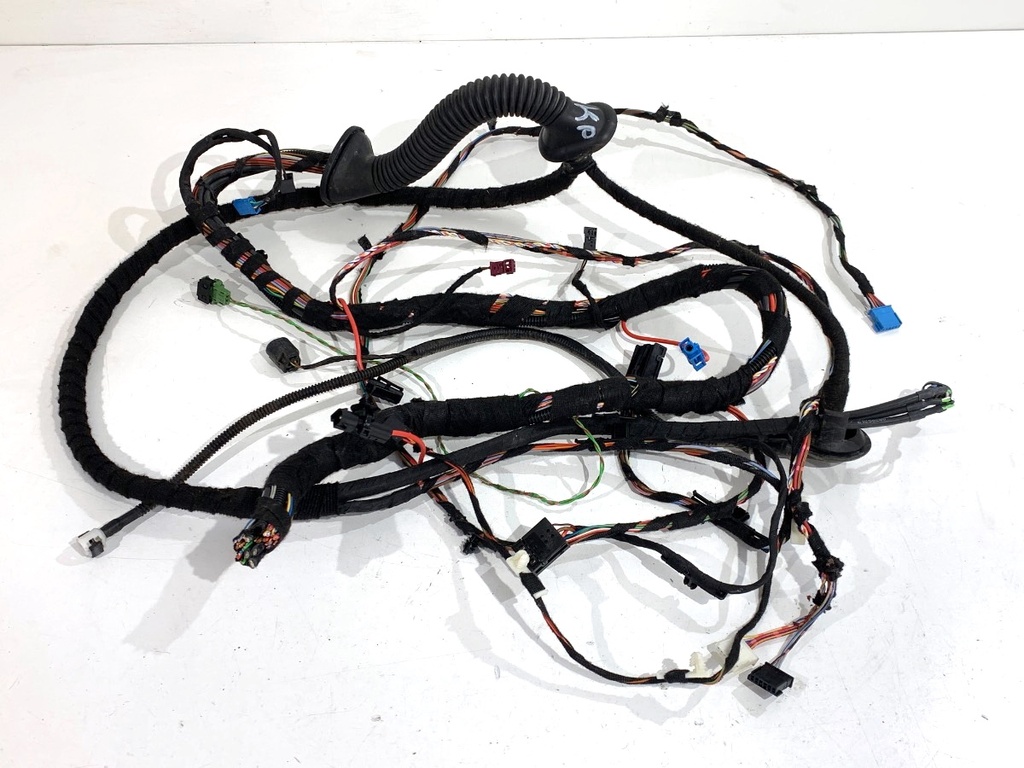 [STARK-829720] Mazo de cables portón trasero BMW X1 (F48)