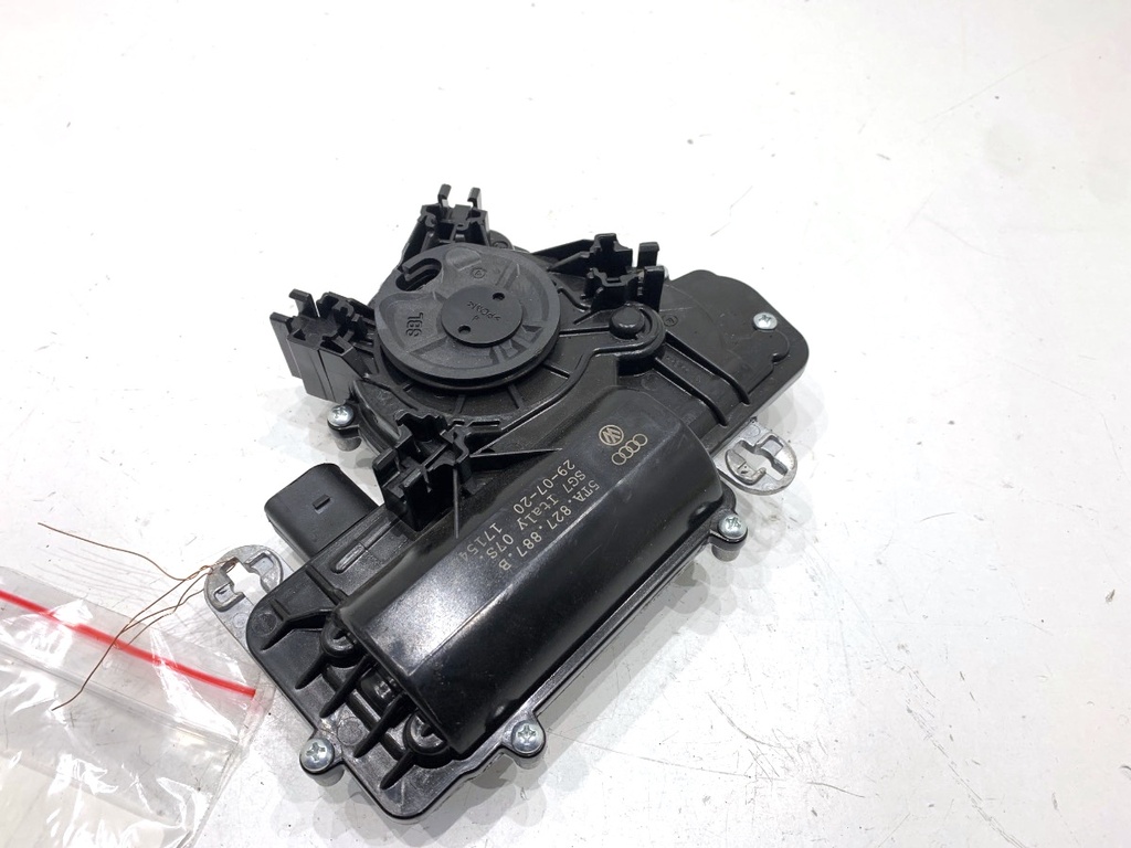 [STARK-840268] Actuador de cierre de portón Skoda Superb III