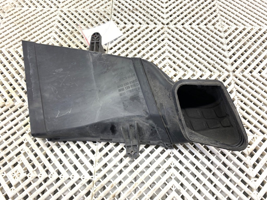 [STARK-857573] Guía de aire Audi Q5 8RB