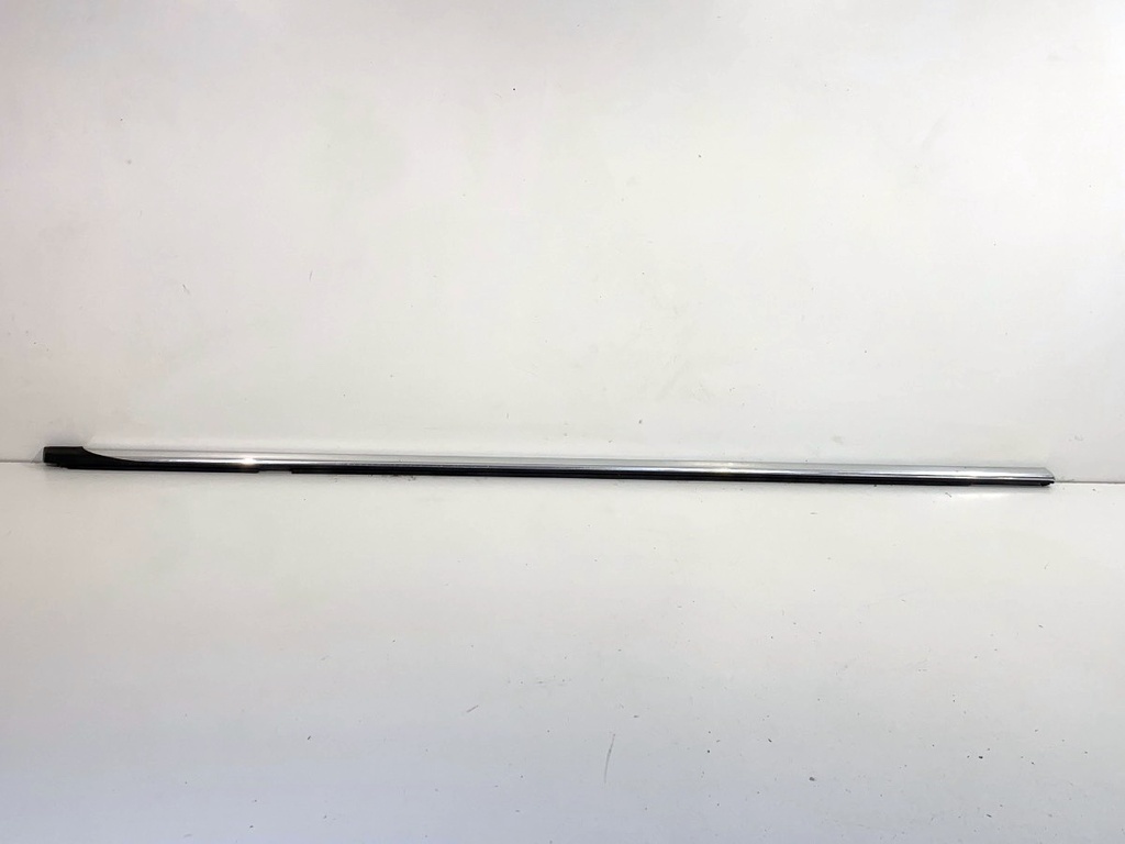 [STARK-897209] Moldura de puerta delantera derecha CITROEN C5 III (RD_)