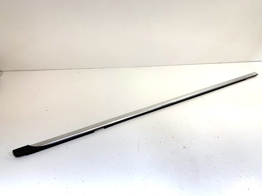 [STARK-899930] Moldura exterior puerta delantera derecha CITROEN C5 III