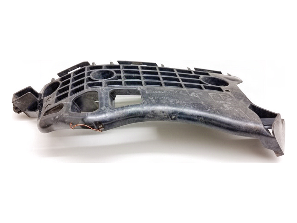 [STARK-937335] Guía de parachoques delantero derecho TOYOTA C-HR