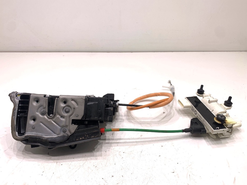 [STARK-827493] Cerradura de puerta trasera izquierda BMW Serie 5 (G30, F90) 2016-2022