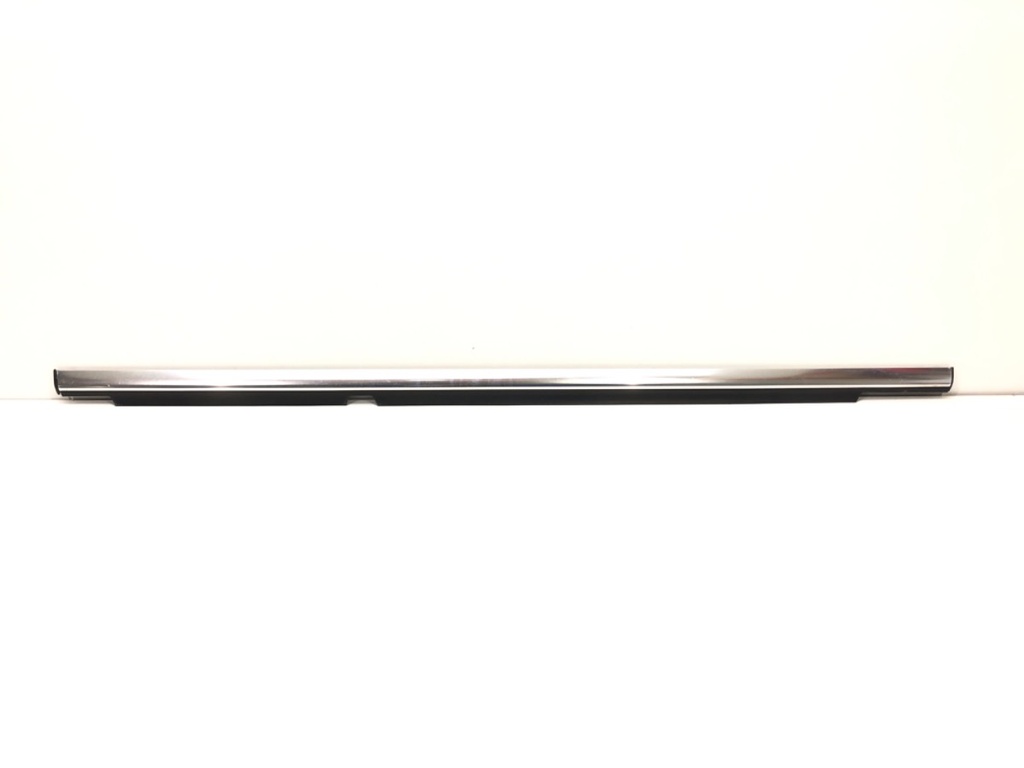[STARK-535352] Moldura de puerta trasera izquierda MERCEDES-BENZ KLASA GLK