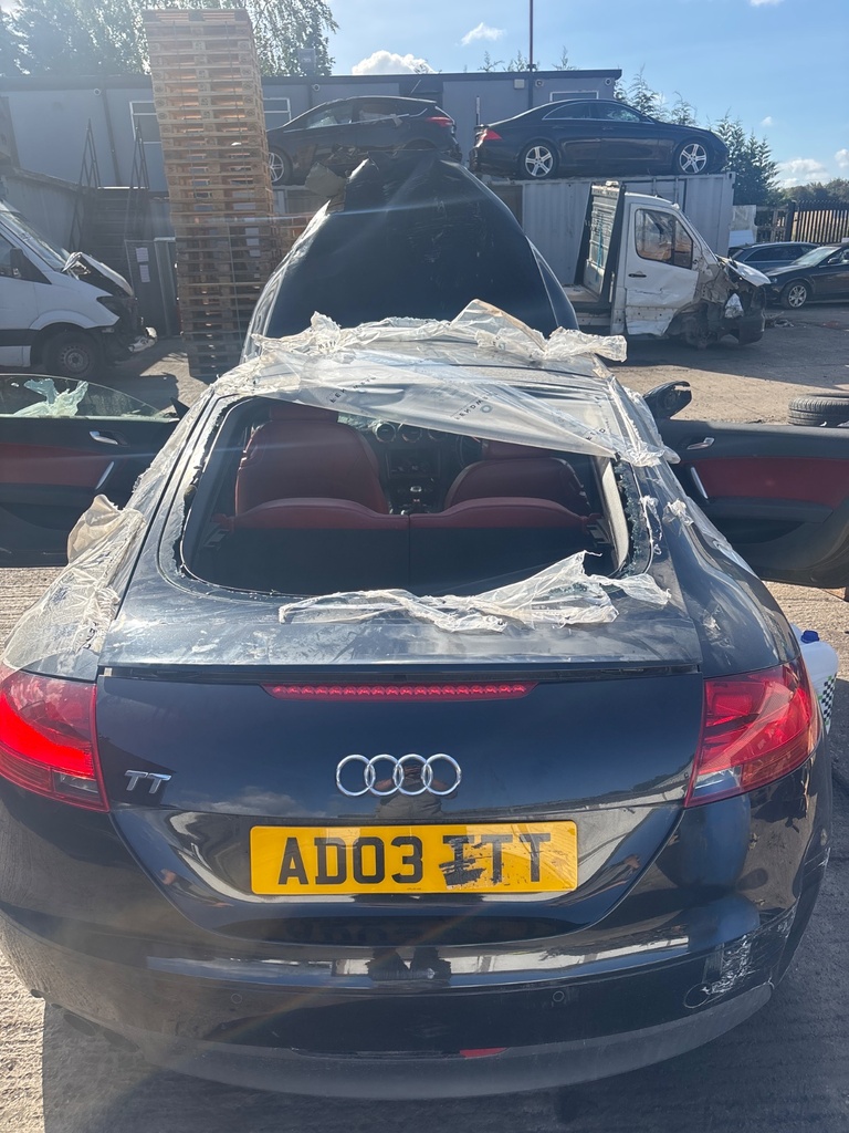 [EPE-128145] Portón trasero Audi TT L8 / Z9Y black