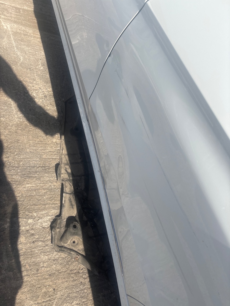 [EPE-128220] Puerta trasera izquierda Mercedes-Benz E-Class