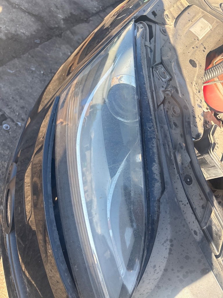 [EPE-128086] Faro derecho Audi TT (2006-2010)