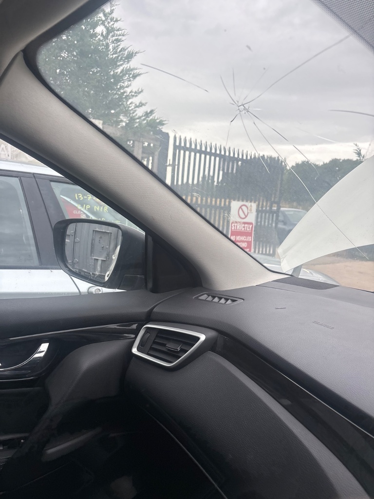 [EPE-126306] Pilar A Nissan Qashqai 2016