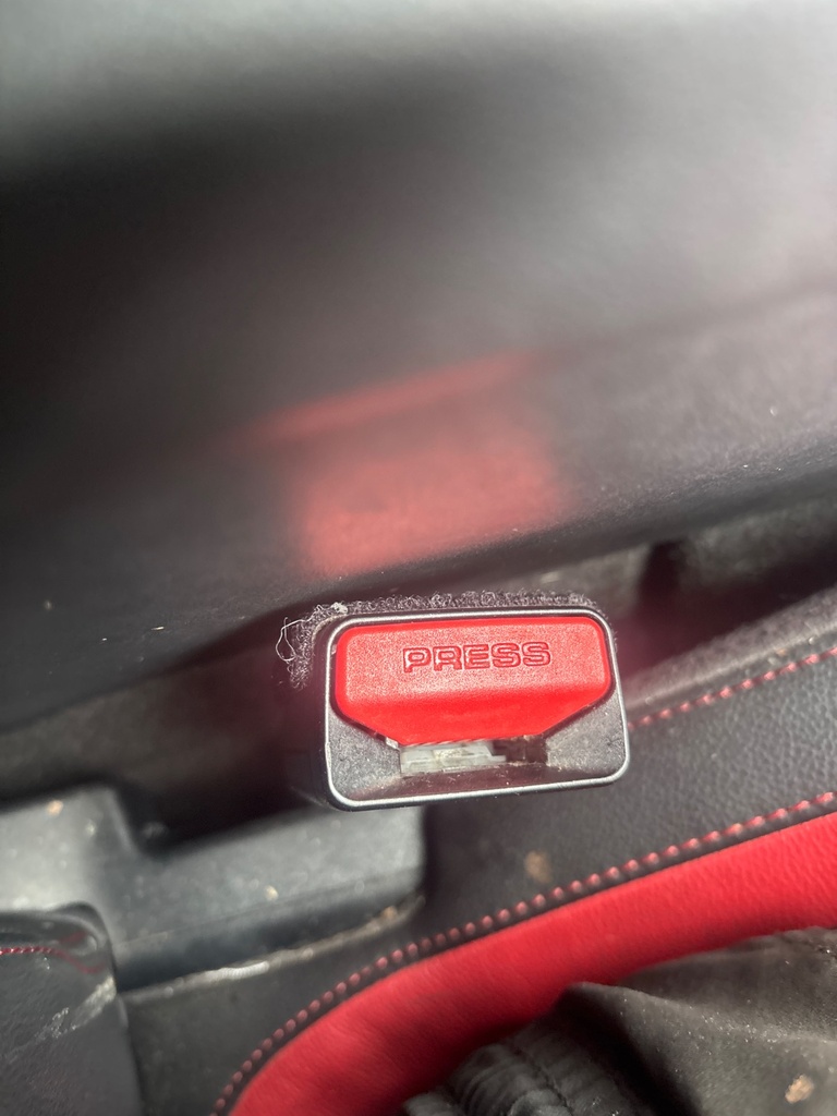 [EPE-126487] Interruptor de cinturón de seguridad delantero derecho Jaguar XE 2015