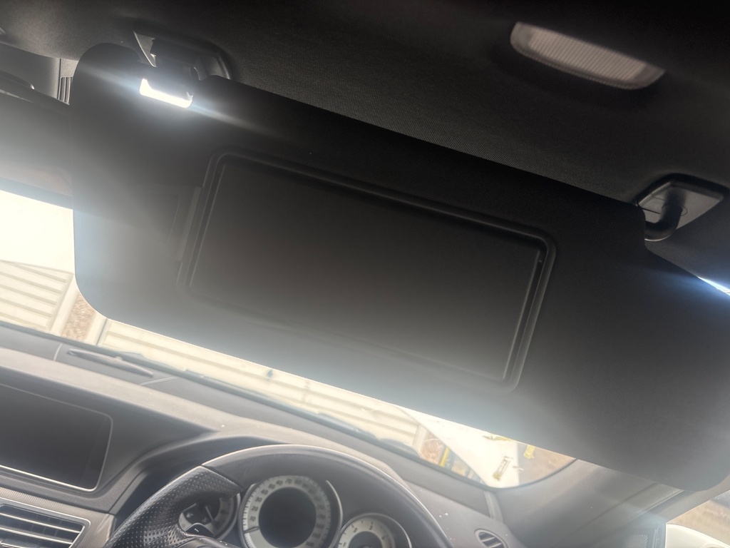 [EPE-128206] Parasol derecho Mercedes-Benz E-Class