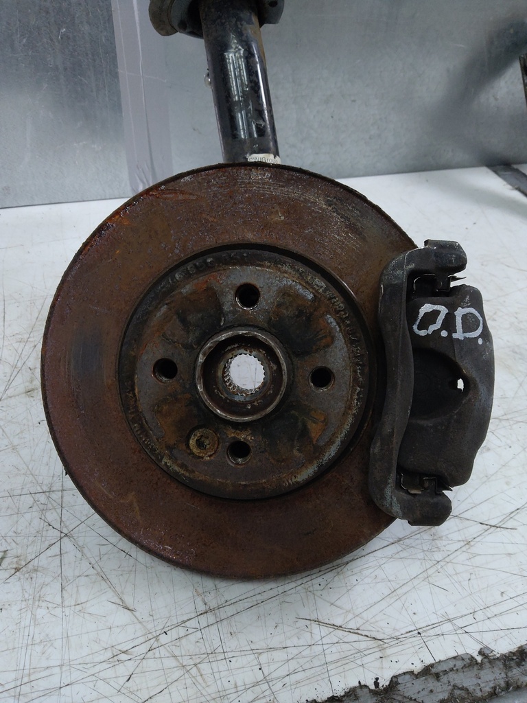 [MTD-529602] Cubo de rueda y amortiguador delantero derecho Mini One D