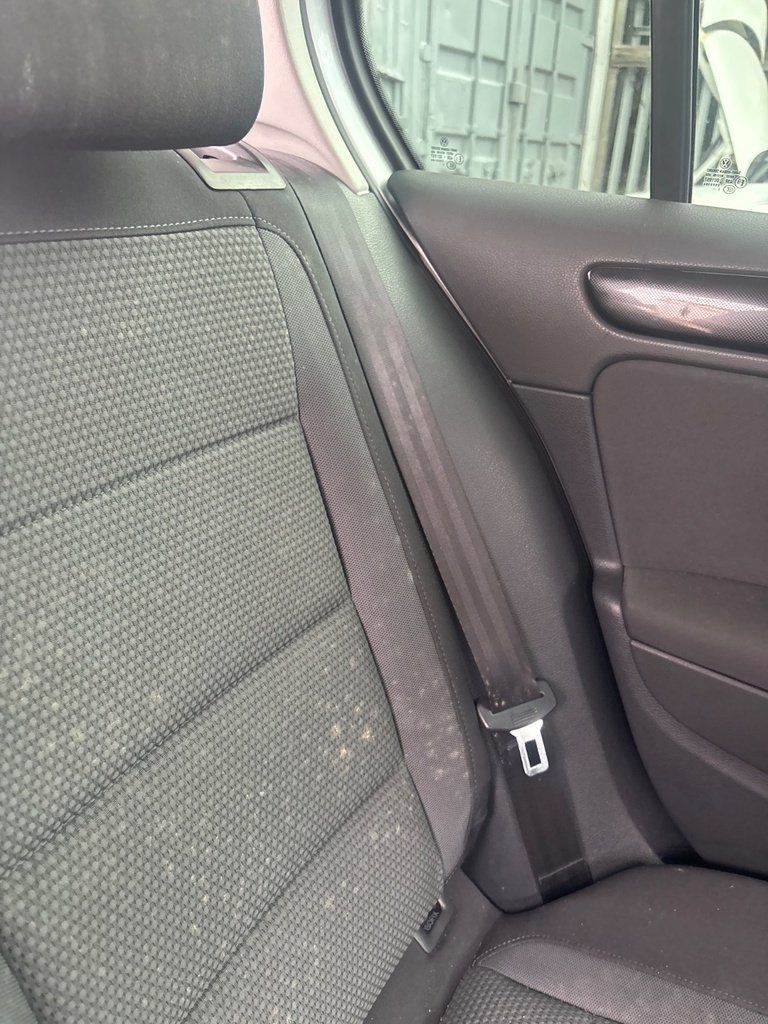 [EPE-126938] Pretensor de cinturón de seguridad trasero izquierdo VW Golf