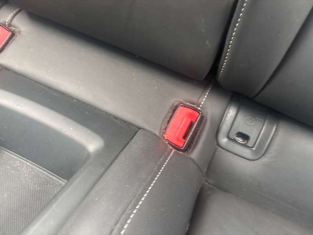[EPE-127671] Hebilla de cinturón de seguridad trasero fila central izquierdo Audi A5