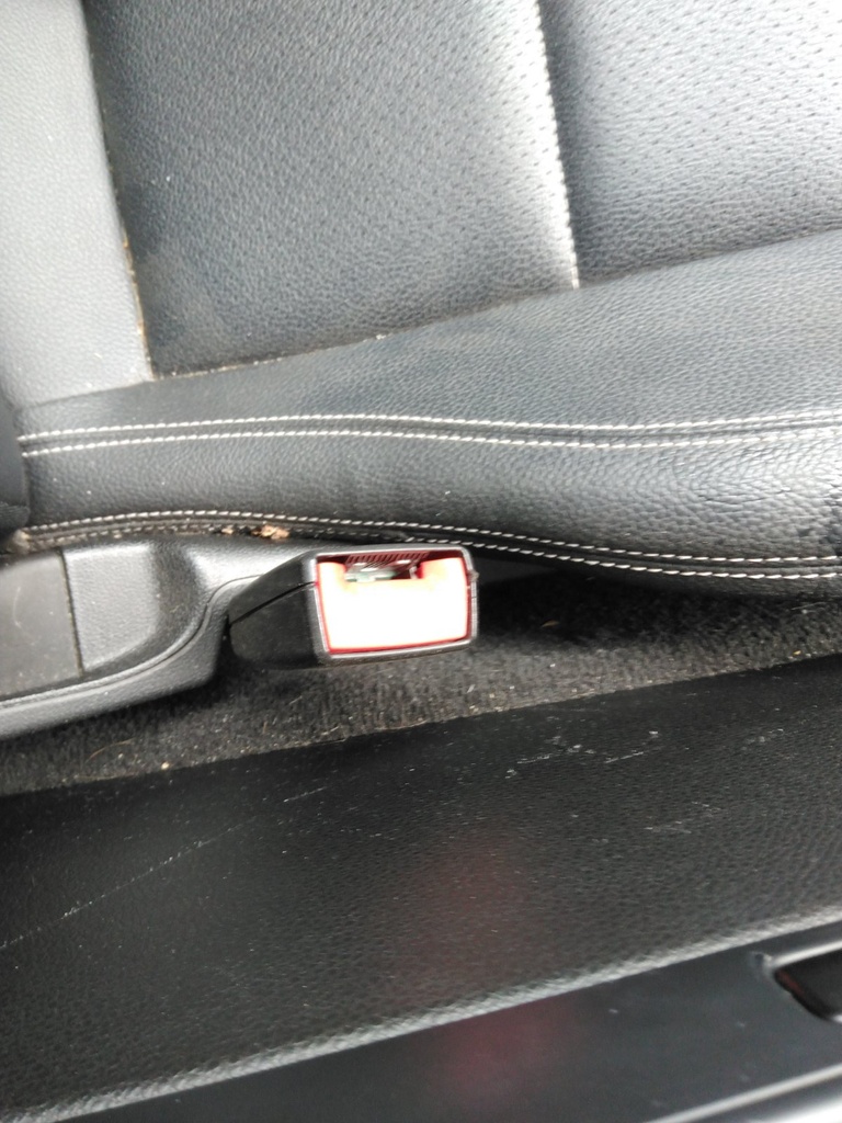 [EPE-127720] Hebilla de cinturón de seguridad delantero izquierdo Mercedes-Benz Clase C