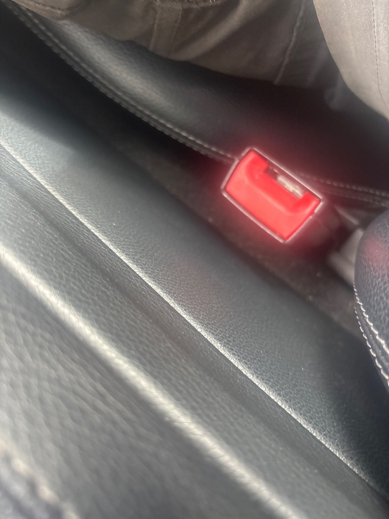 [EPE-128289] Interruptor de cinturón de seguridad delantero derecho Mercedes-Benz Clase C