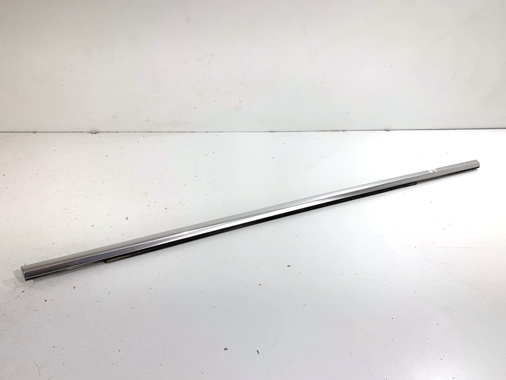 [STARK-865167] Moldura de puerta trasera derecha AUDI Q4 Sportback