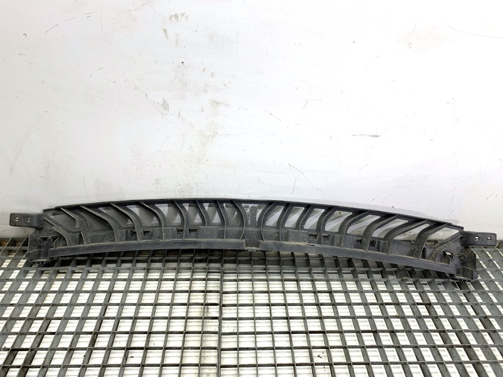 [STARK-877848] Guía de parachoques trasero central Mercedes-Benz GLE (V167)