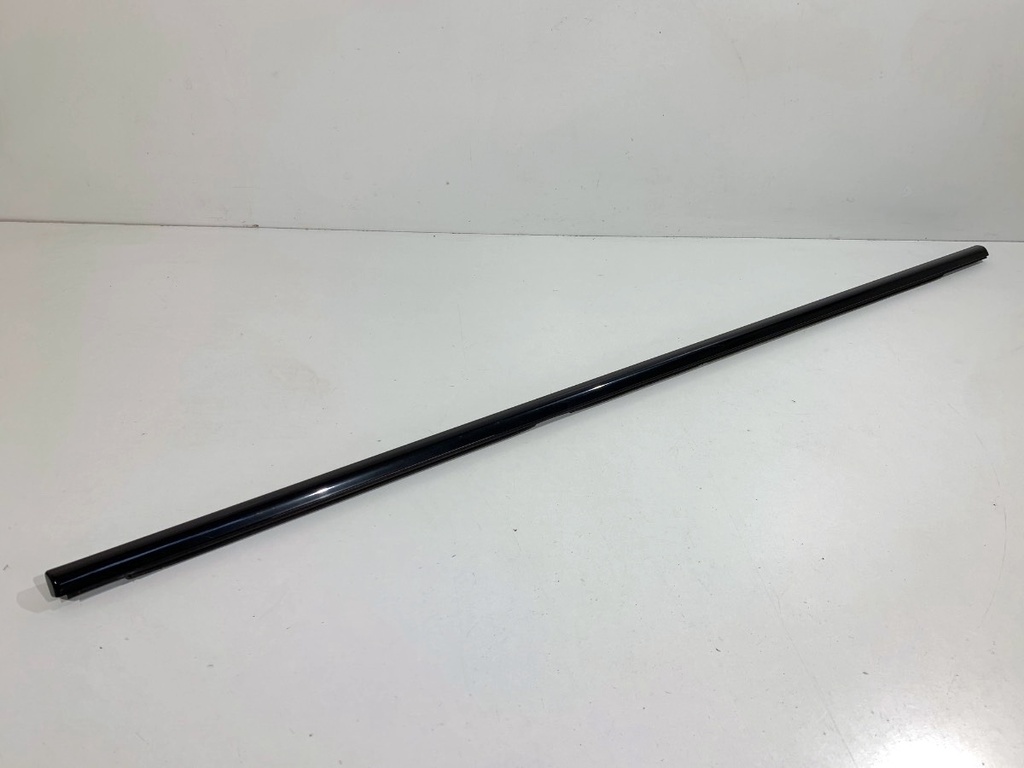 [STARK-880032] Moldura de puerta trasera izquierda BMW Serie 5 Touring (F11)