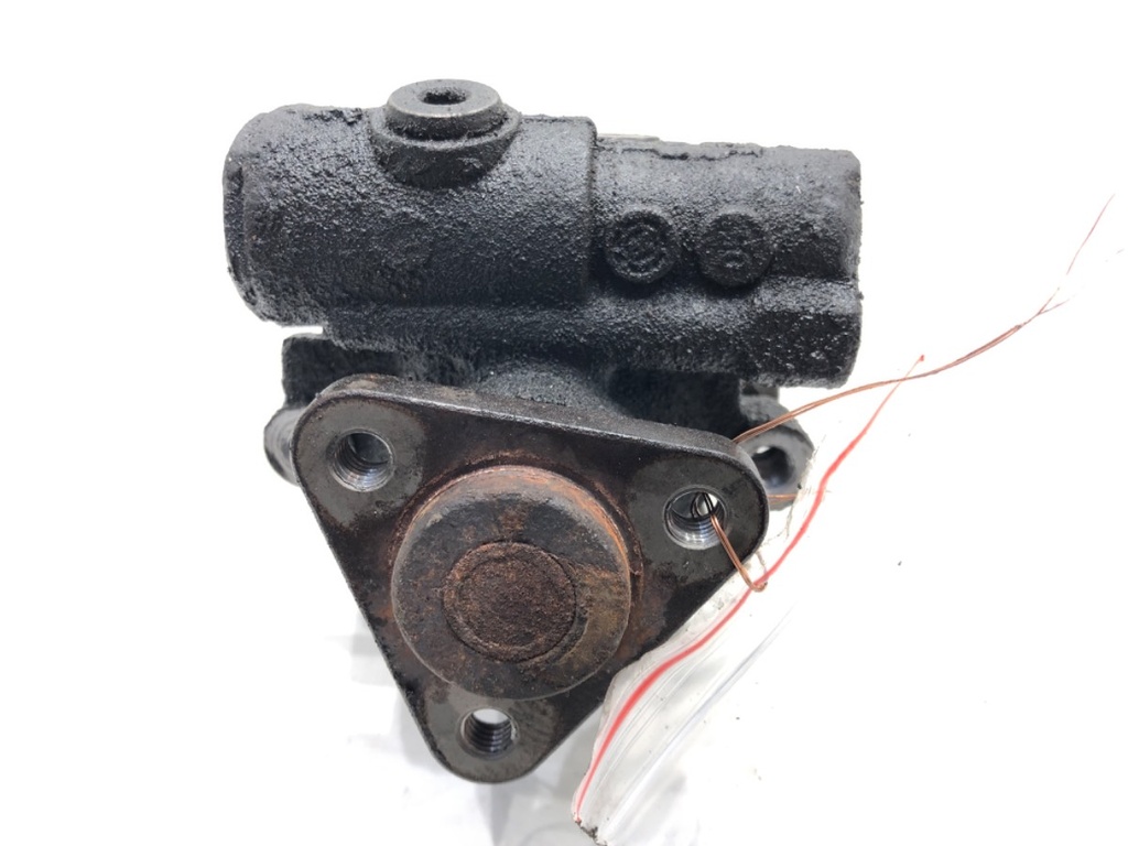 [STARK-610297] Bomba de dirección asistida Porsche Cayenne (9PA) 2002-2010