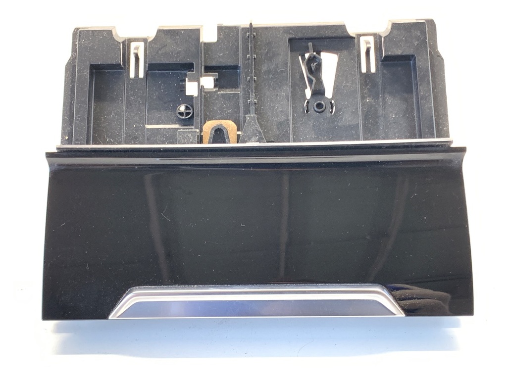 [STARK-886384] Cenicero VW Passat B8 Variant