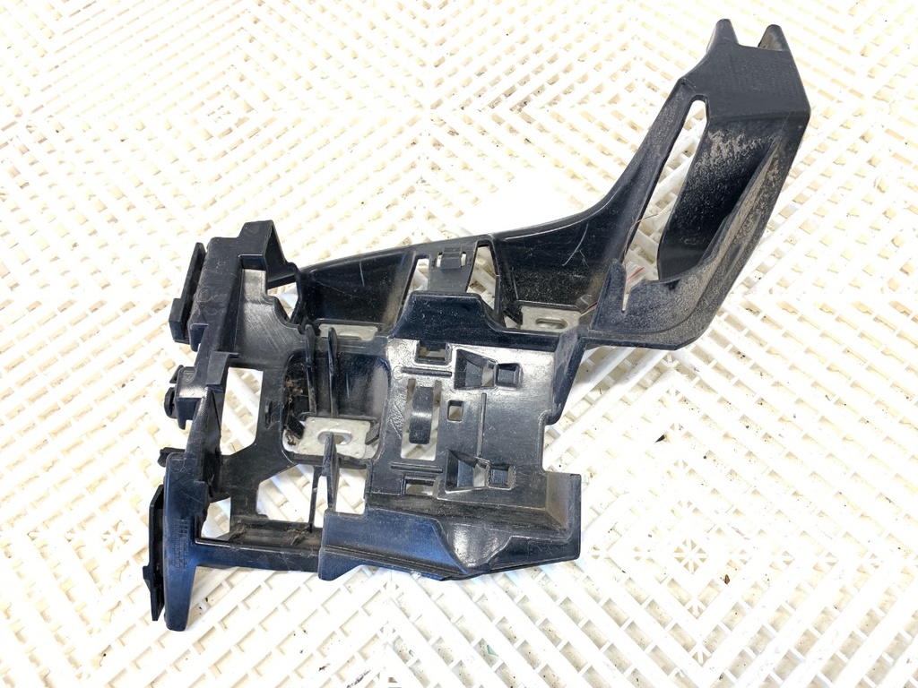 [STARK-896541] Guía de parachoques delantero izquierdo Mercedes-Benz GLE (V167)