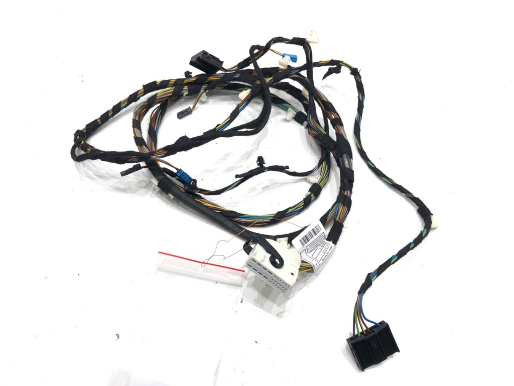 [STARK-669545] Instalación eléctrica de portón trasero BMW Serie 3 (F30, F80)