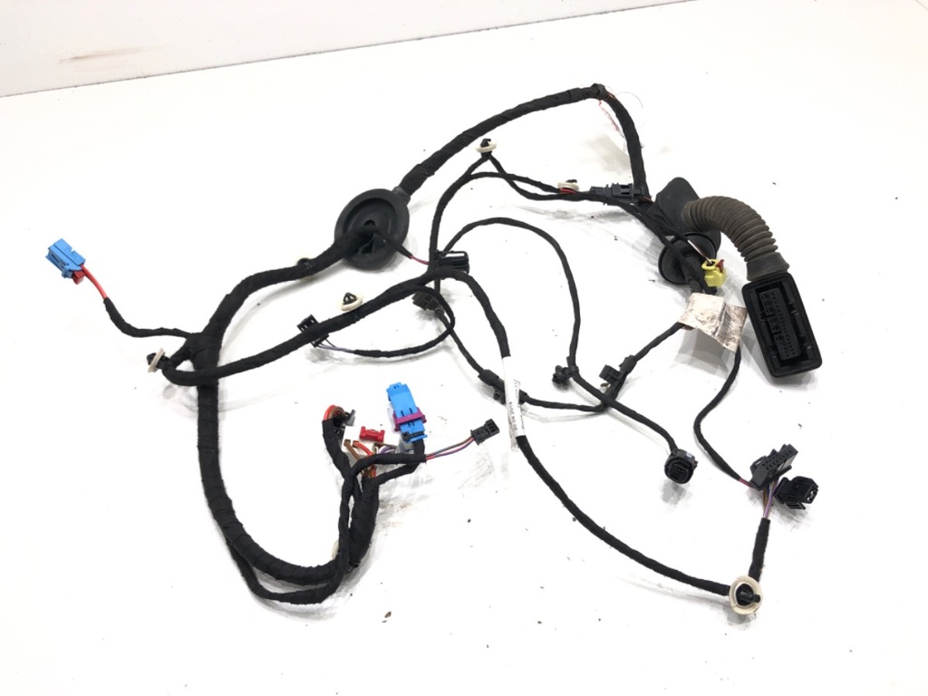 Mazo de cables de puerta delantera derecha SKODA Kodiaq (NS7)