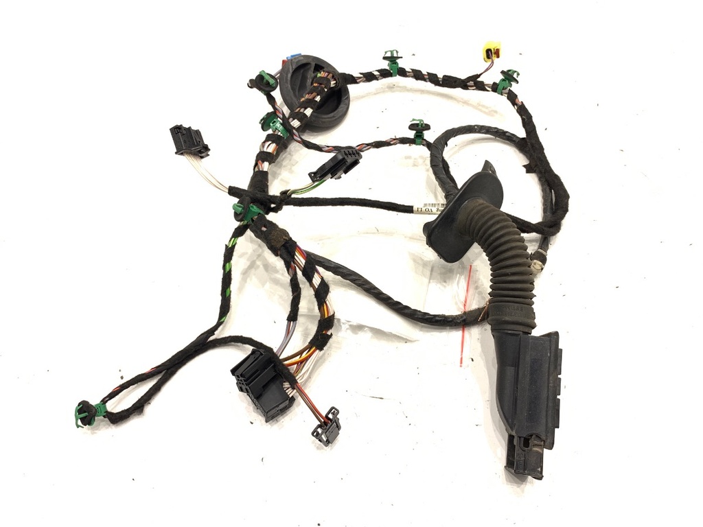 [STARK-767490] Cableado de puerta delantera izquierda VW Passat B8
