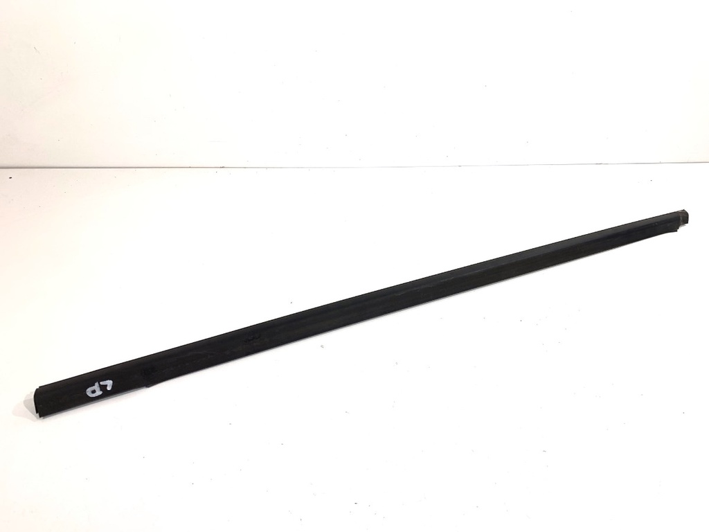 [STARK-913153] Moldura de puerta delantera izquierda Hyundai ix35