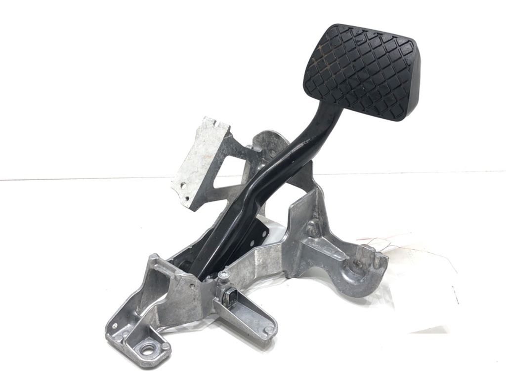 [STARK-682677] Pedal de freno Audi A8 D5