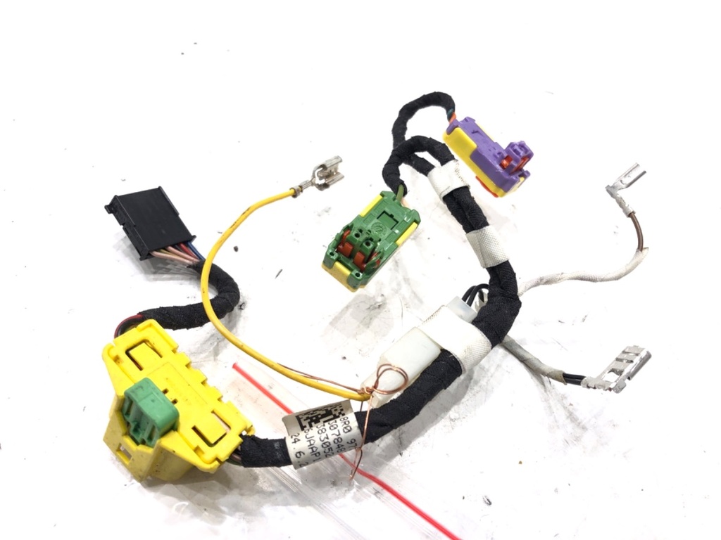 [STARK-797299] Instalación eléctrica de airbag Audi Q5 (8RB)