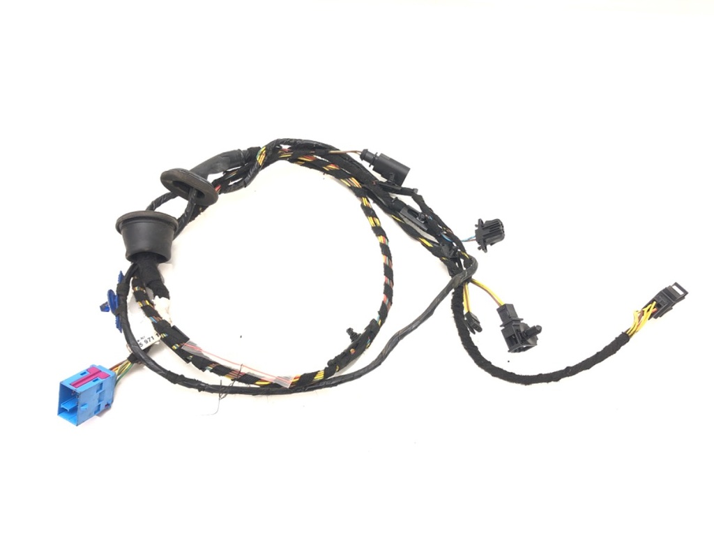 [STARK-492510] Instalación eléctrica de portón trasero Porsche Cayenne (9PA)
