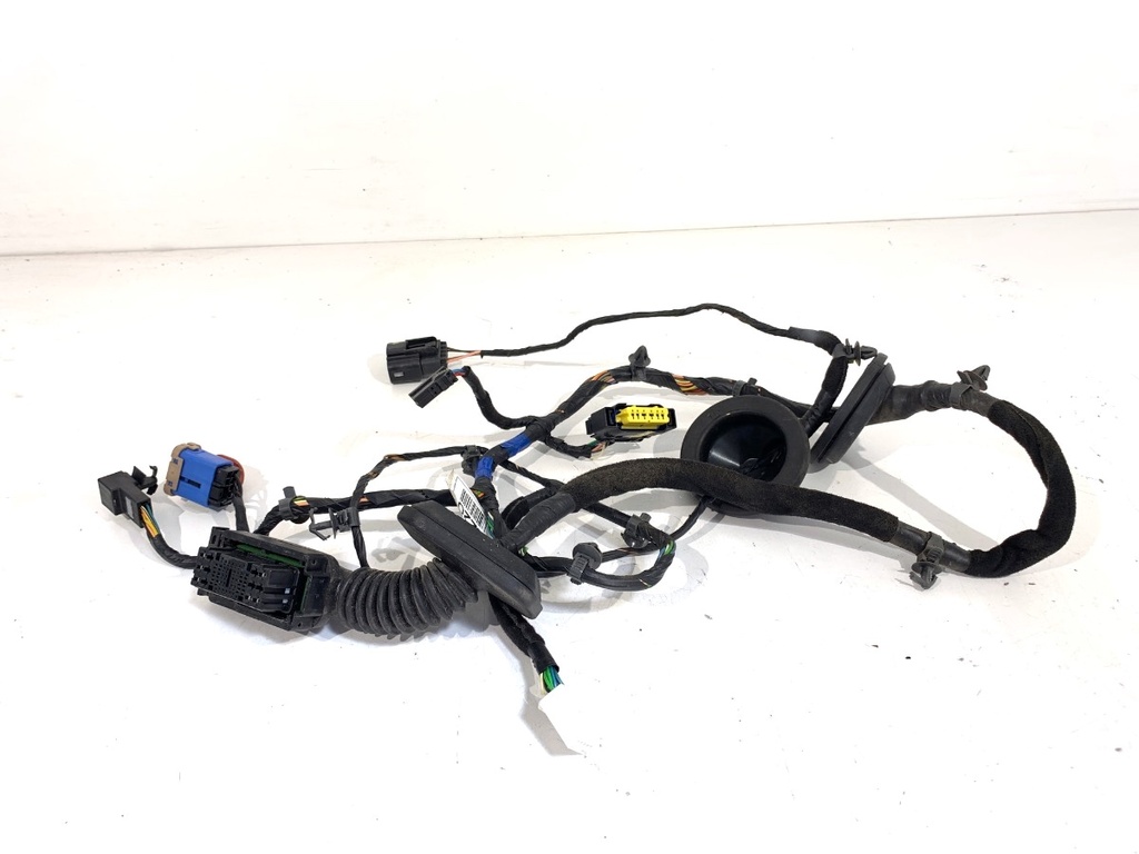 [STARK-742352] Instalación eléctrica de puerta delantera derecha KIA Cee'd (JD)