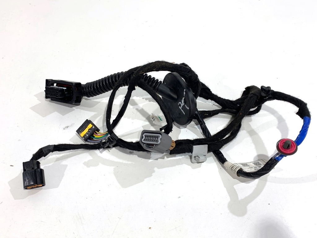 [STARK-807925] Instalación eléctrica puerta trasera derecha Hyundai Kona II