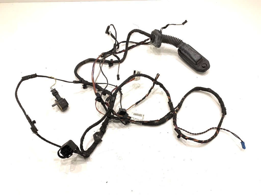 [STARK-813682] Instalación eléctrica puerta delantera izquierda BMW 5 Gran Turismo (F07)