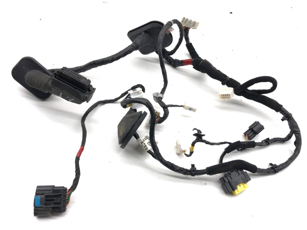 [STARK-820744] Instalación eléctrica puerta delantera izquierda Hyundai Santa Fé III
