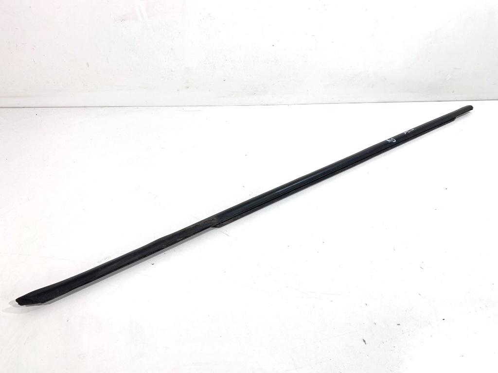 [STARK-824651] Moldura de puerta delantera derecha BMW Serie 3 (F30, F80)