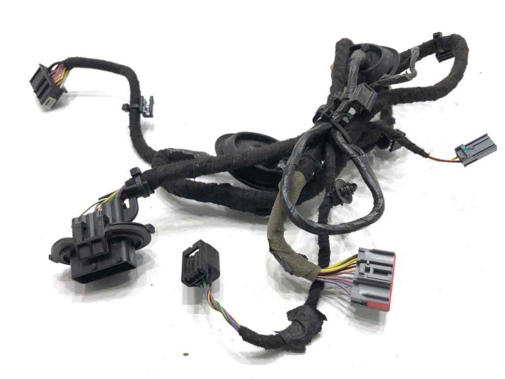 [STARK-829904] Instalación eléctrica de puerta trasera izquierda para Volvo S90 II