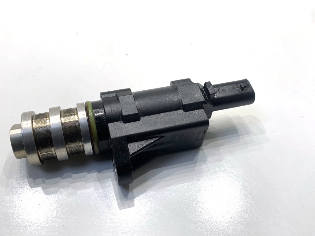 [STARK-834662] Regulador de presión de aceite BMW X1 (F48)