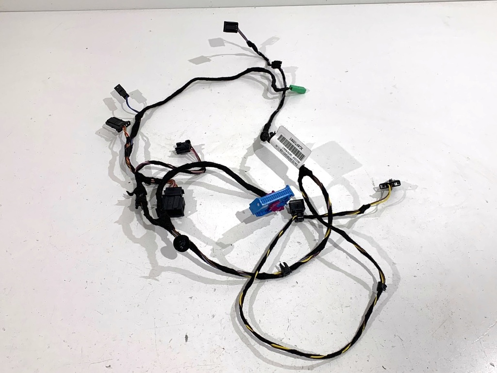 [STARK-836068] Instalación eléctrica puerta delantera derecha VW Arteon