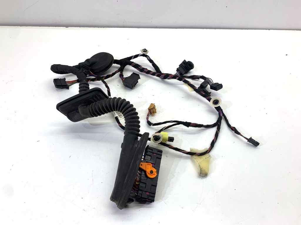 [STARK-837274] Instalación eléctrica puerta delantera izquierda Skoda Fabia III
