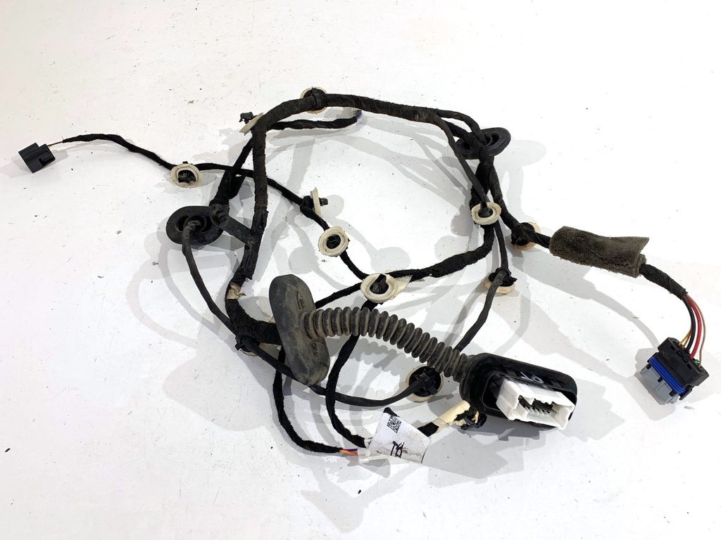 [STARK-842319] Cableado de puerta trasera derecha Renault Arkana I (LCM_)