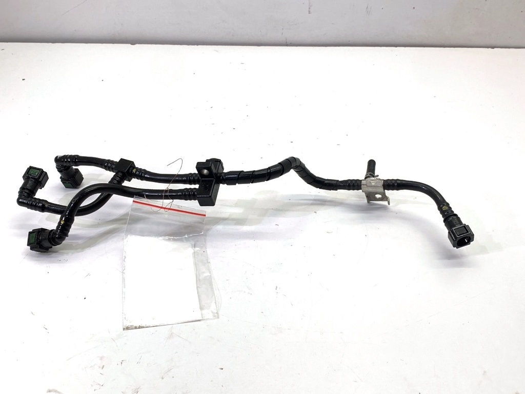 [STARK-843161] Tubería de combustible Kia Ceed (CD)