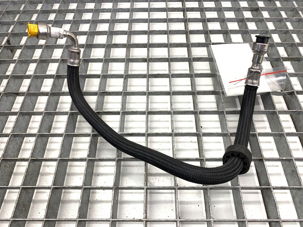 [STARK-843557] Tubería de combustible BMW Serie 5 (G30, F90)